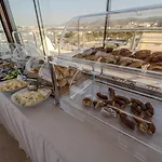 Mia Hill Hotel 3*