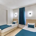 Mia Hill Hotel 3*