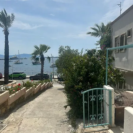 Hotel Mia Hill 3*
