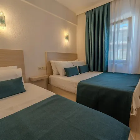 Mia Hill Hotel 3*