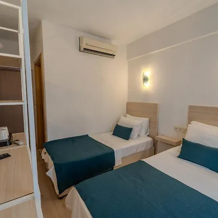 Mia Hill Hotel