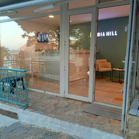 Mia Hill Hotel 3*