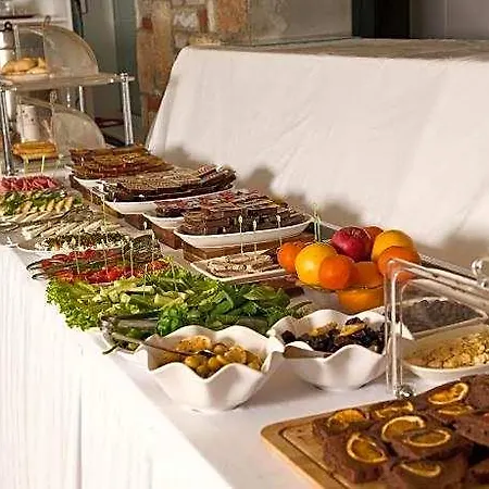 Hotel Mia Hill 3*